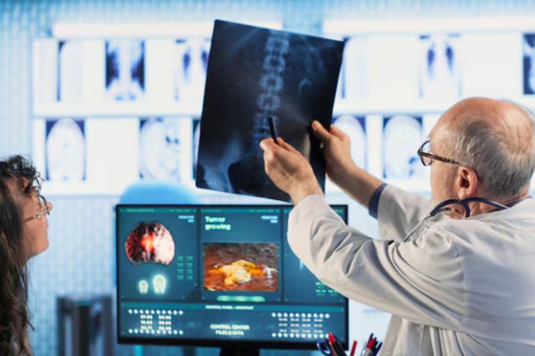 contrast ct scan for kidney patients is it safe